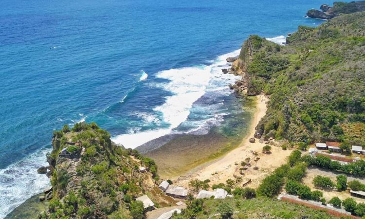 Pantai Ngobaran Jogja