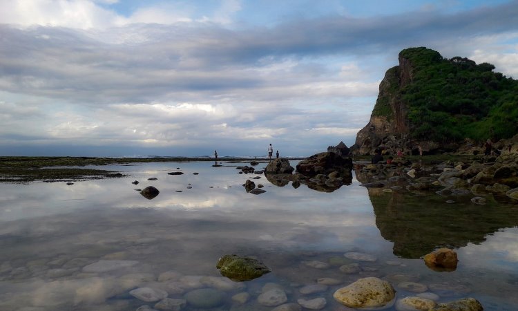 Aktivitas Pantai Nguyahan