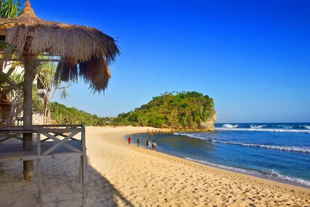 Shutterstock Fasilitas Pantai Indrayanti