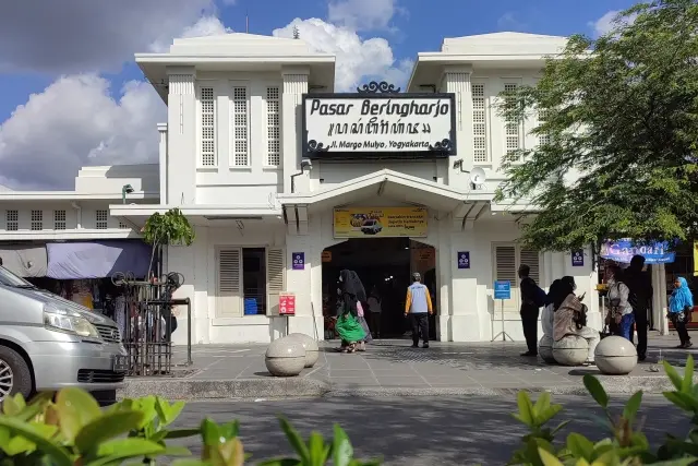 Shutterstock Alamat Pasar Beringharjo