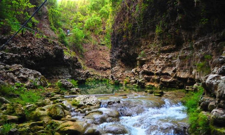 Fasilitas di Kalisuci Cave Tubing