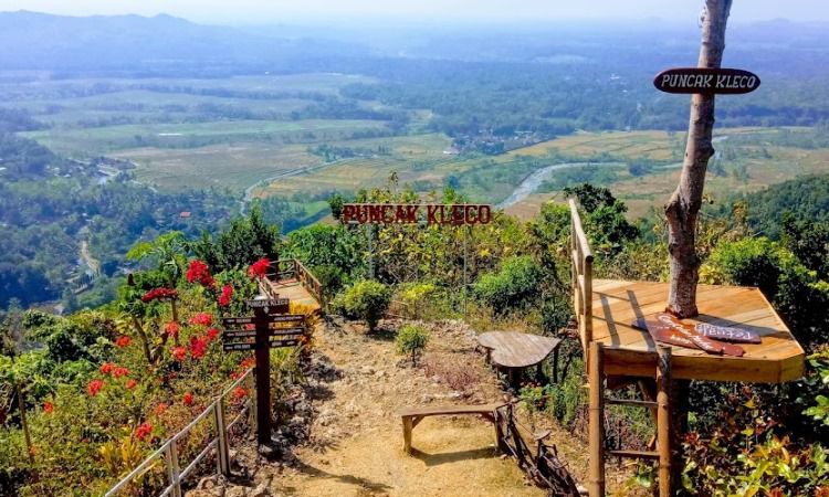 Puncak Kleco Kulon Progo