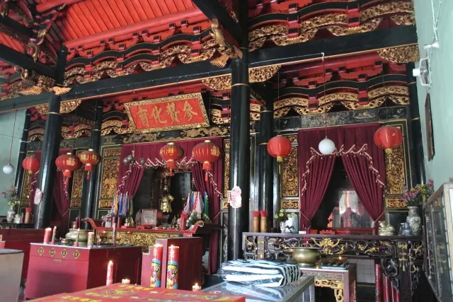 Fasilitas Klenteng Gondomanan