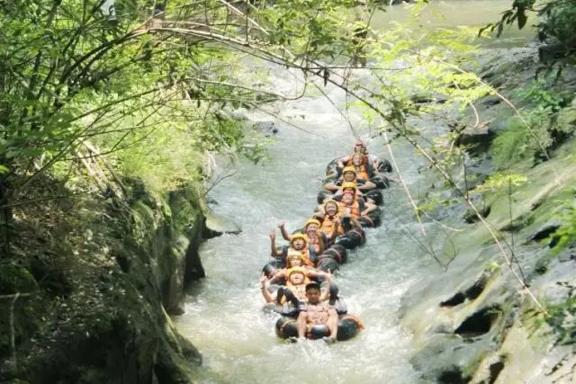 Aktivitas Menarik Karst Tubing Sedayu