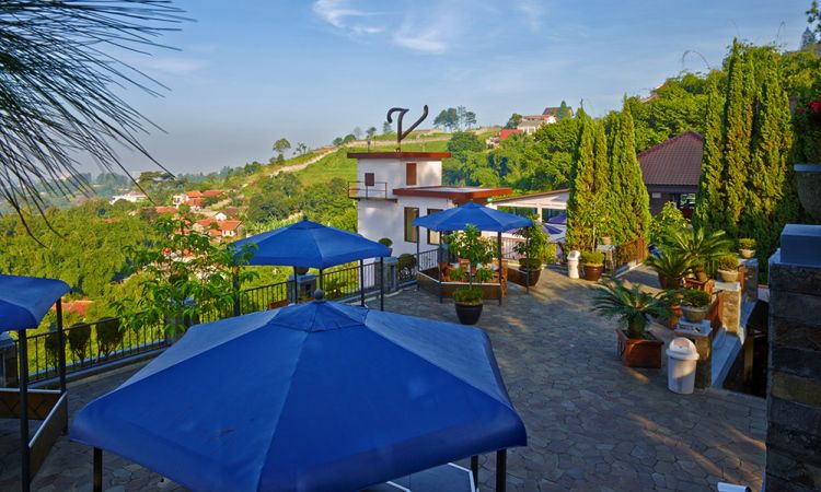 The Valley Resort Hotel