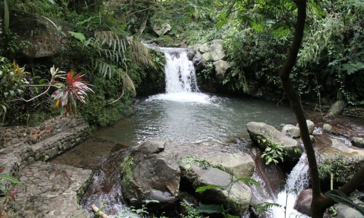 Curug Batu Tapak