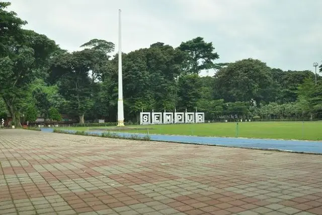 Taman Lapangan Sempur