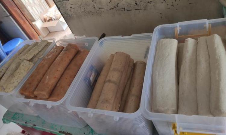 Kerupuk Bontot
