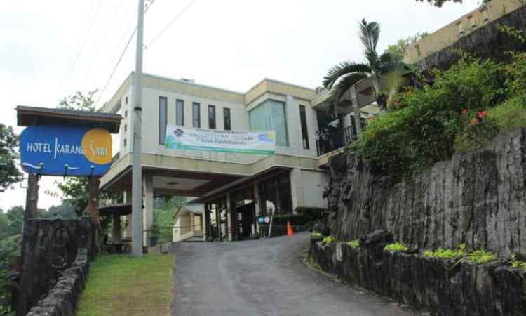 Karang Sari Hotel Sukabumi