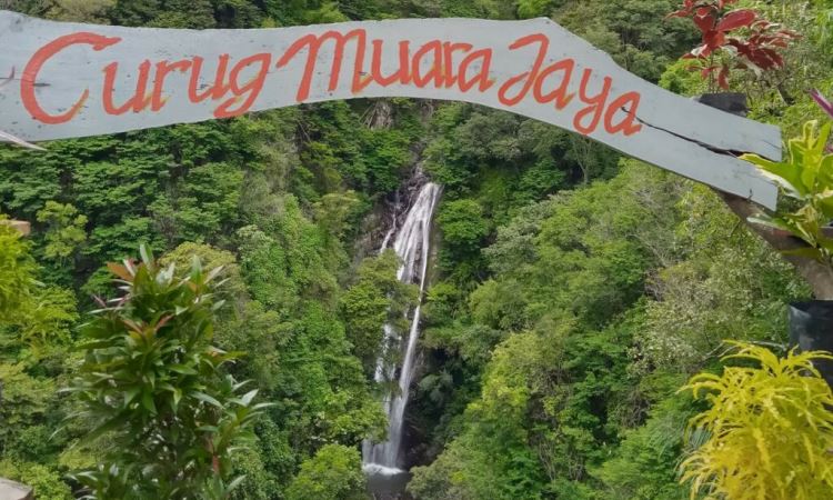 Curug Muara Jaya Majalengka