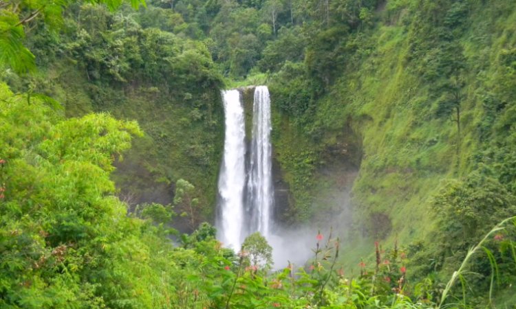 Tentang Curug Cantik di Garut