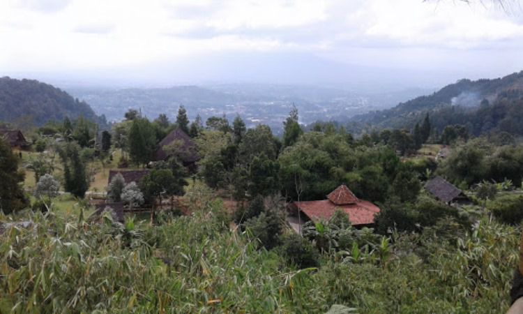 Pesona Wisata Curug Cibulao