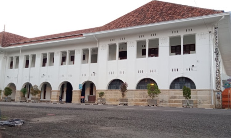 Gedung British American Tobacco Yang Lagi Hits Dan Menarik Di Cirebon