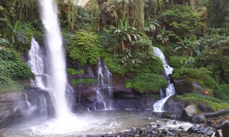 Curug Orok, Pesona Air Terjun Indah di Kaki Gunung Papandayan Garut