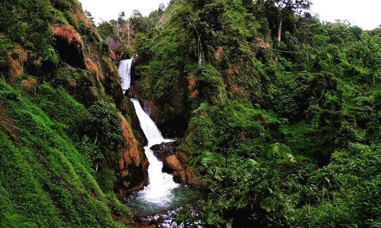 Curug Jagapati, Surga Alam Tersembunyi Nan Eksotis di Garut