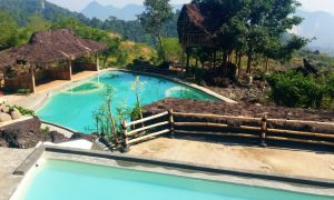 Batu Luhur, Destinasi Wisata Alam Hits untuk Liburan Keluarga di Kuningan