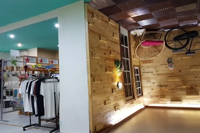 Aktivitas Upside Down World Bandung