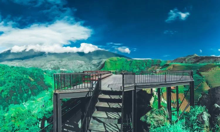 Bukit Candi Lawang Saketeng, Menikmati Panorama Alam Eksotis di Majalengka