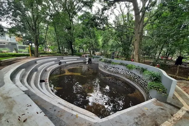 Daya Tarik Wisata Taman Pustaka Bunga