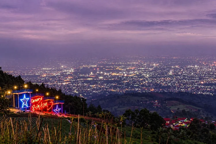 Daya Tarik Puncak Bintang