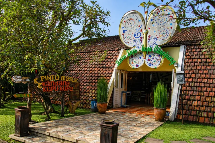 Taman Kupu-Kupu Cihanjuang, Wisata Edukasi Alam di Bandung Barat